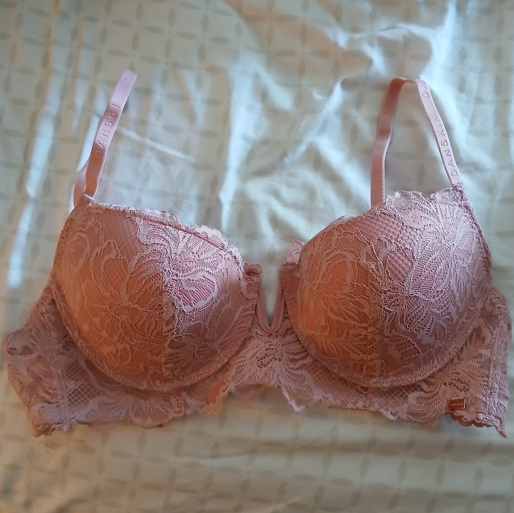 Never Worn Danskin 34C Bra Pink Padded Pushup Sides NWOT